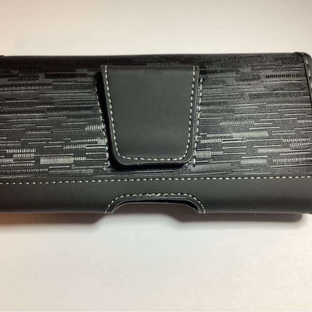 Phone case - Picture 2 of 4